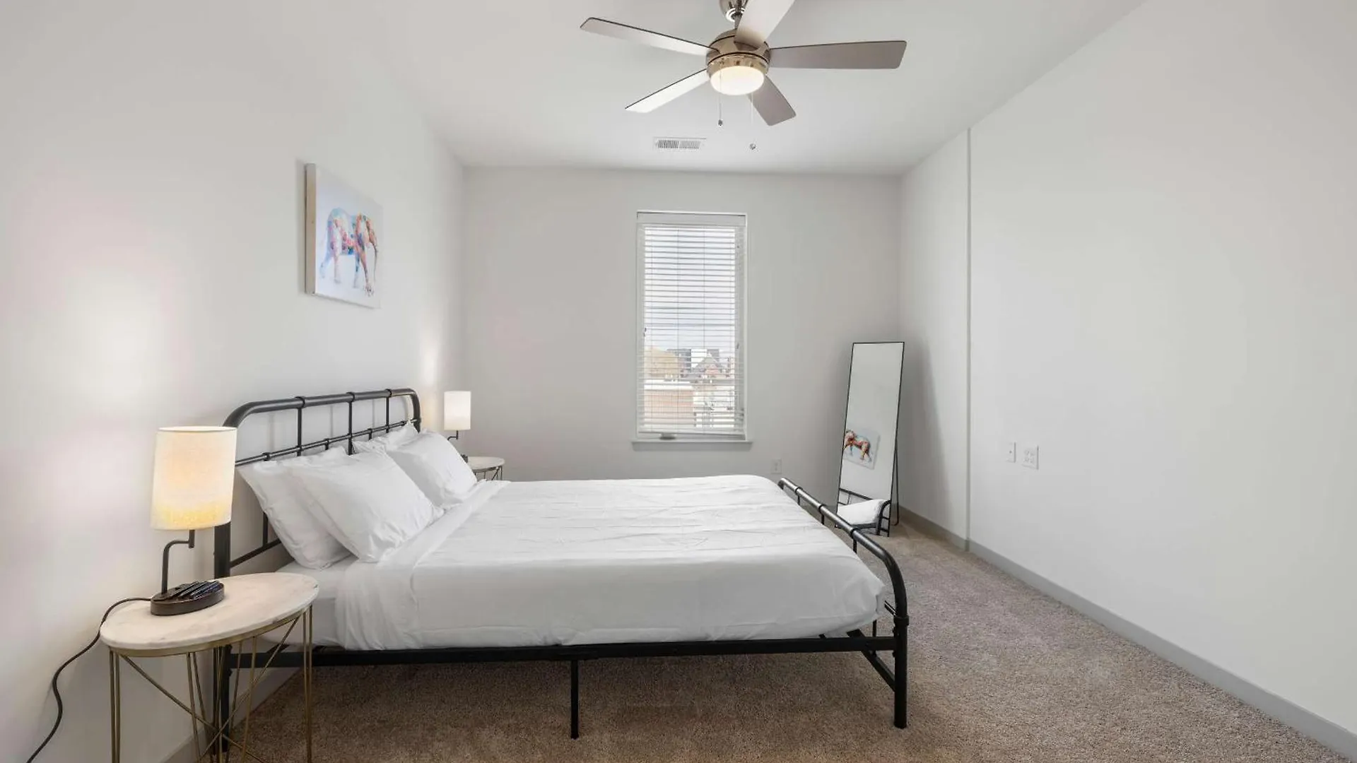 Modern Nulu 2Br Cozysuites 08 Louisville